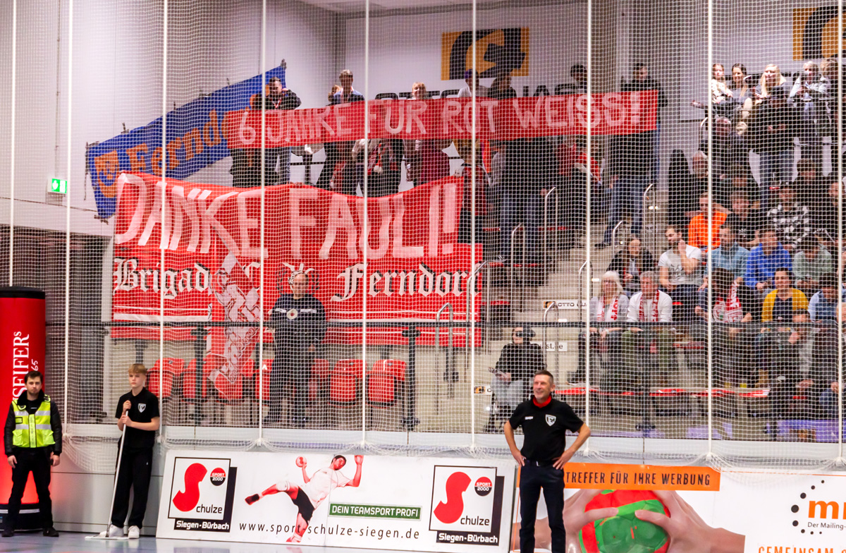 Stählerwiese Mit Standing Ovations Für Jonas Faulenbach - TuS Ferndorf